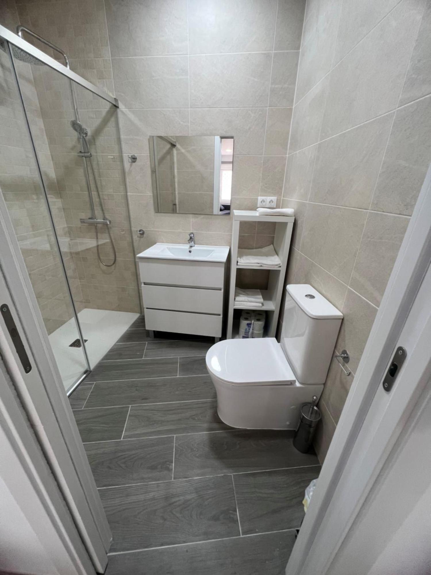 Apartamentos Montalvo Metropolis C ตอร์เรโมลิโนส ภายนอก รูปภาพ