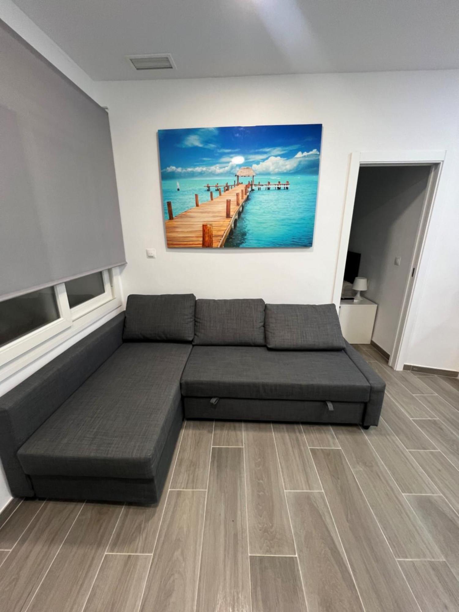 Apartamentos Montalvo Metropolis C ตอร์เรโมลิโนส ภายนอก รูปภาพ