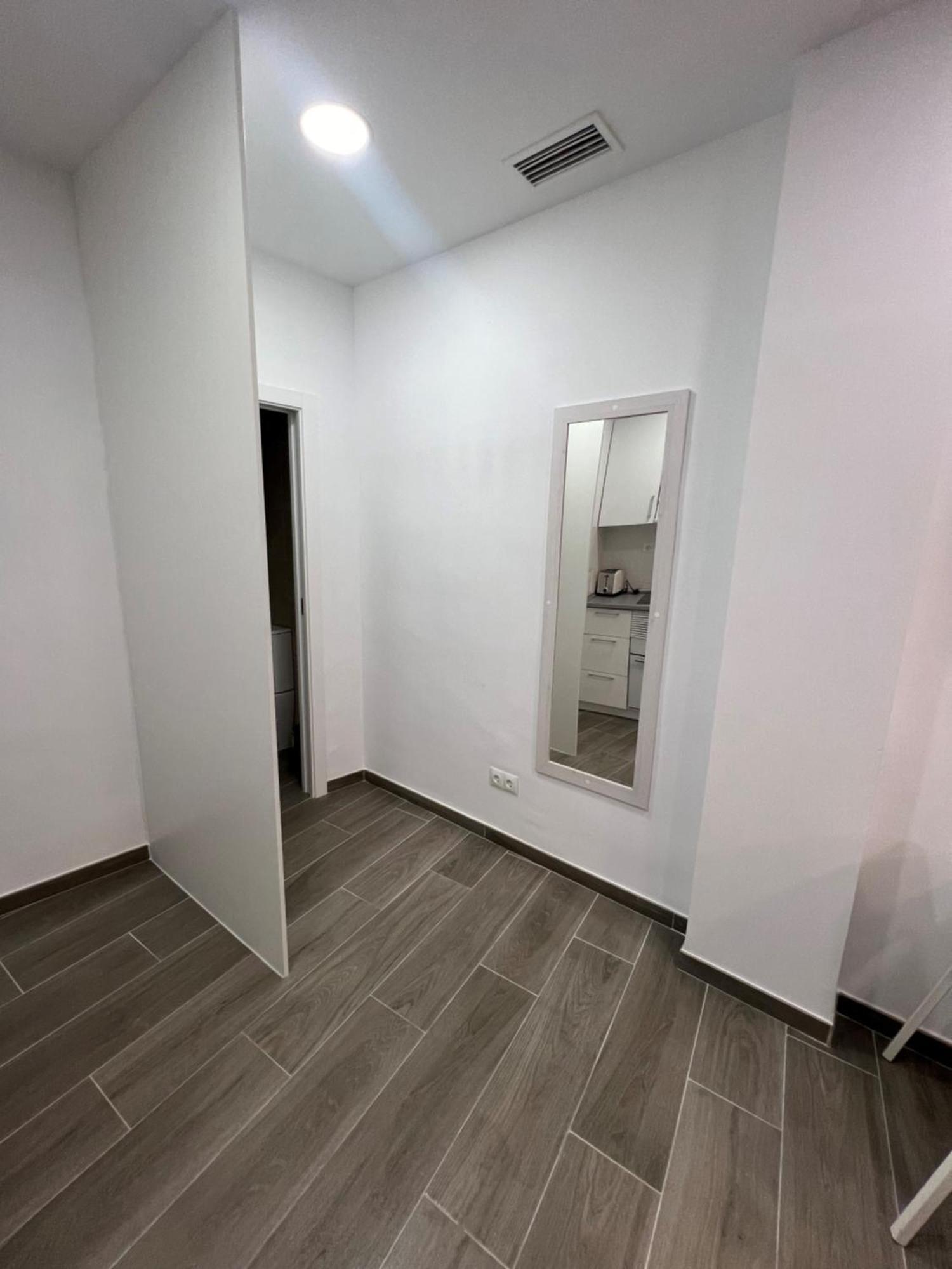 Apartamentos Montalvo Metropolis C ตอร์เรโมลิโนส ภายนอก รูปภาพ